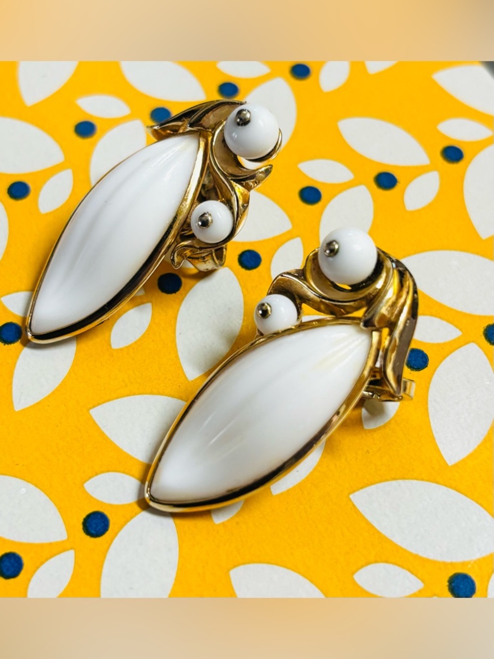 Crown Trifari Gold & White Poured Glass Leaf Clip Earrings